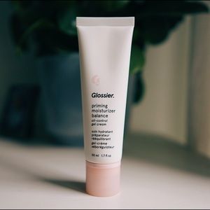 Glossier Priming Moisturizer Balance